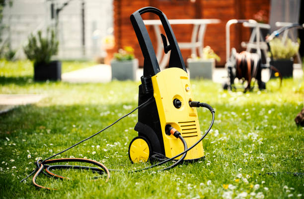 Best Gutter Cleaning  in Quinnesec, MI